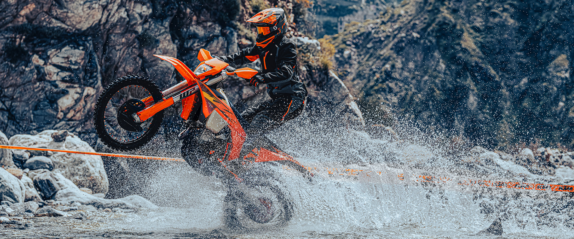 KTM Enduro 500 EXC-F 2026 photo KTM Enduro 500 EXC-F 2026 photo