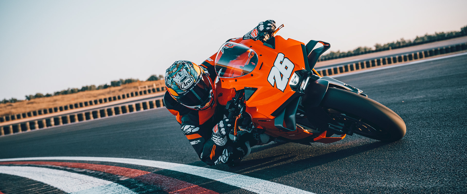 KTM Supersport 990 RC R 2026 photo