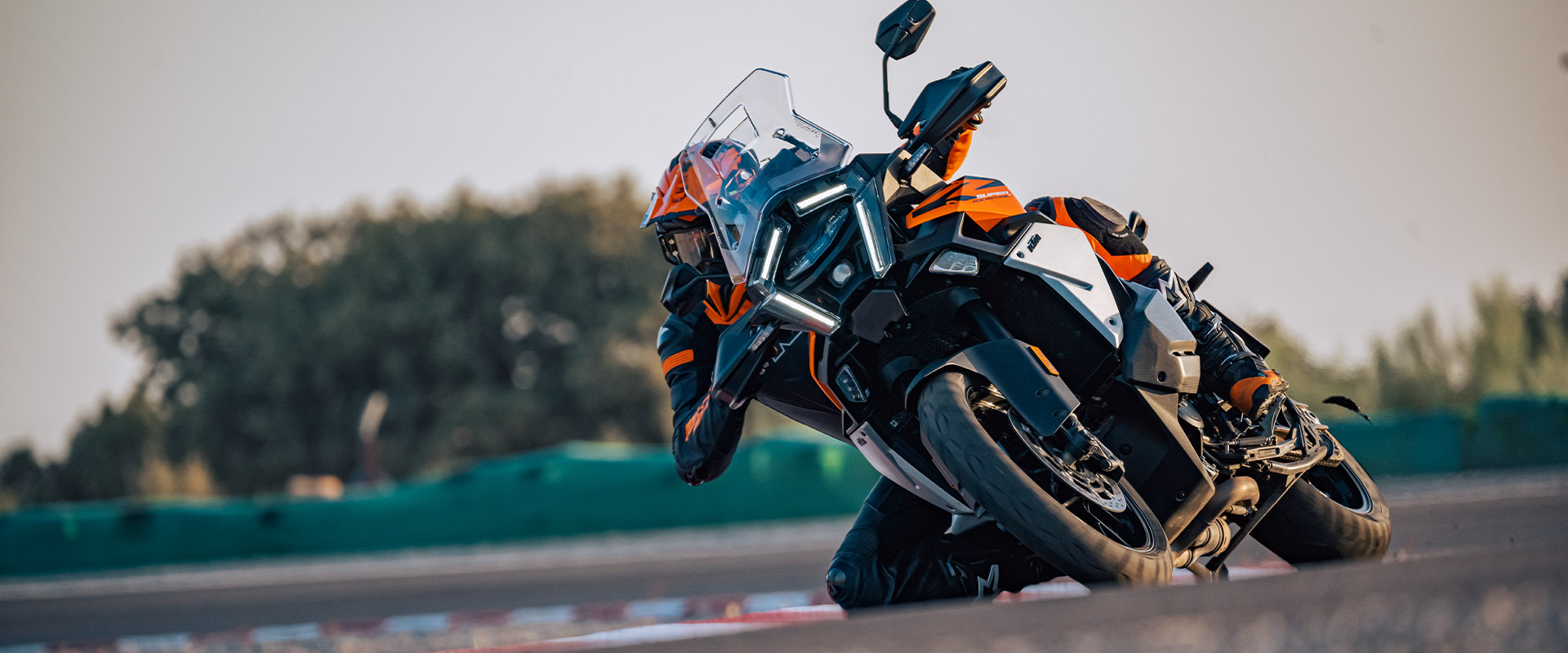 KTM Travel 1390 Super Adventure S Evo 2026 photo